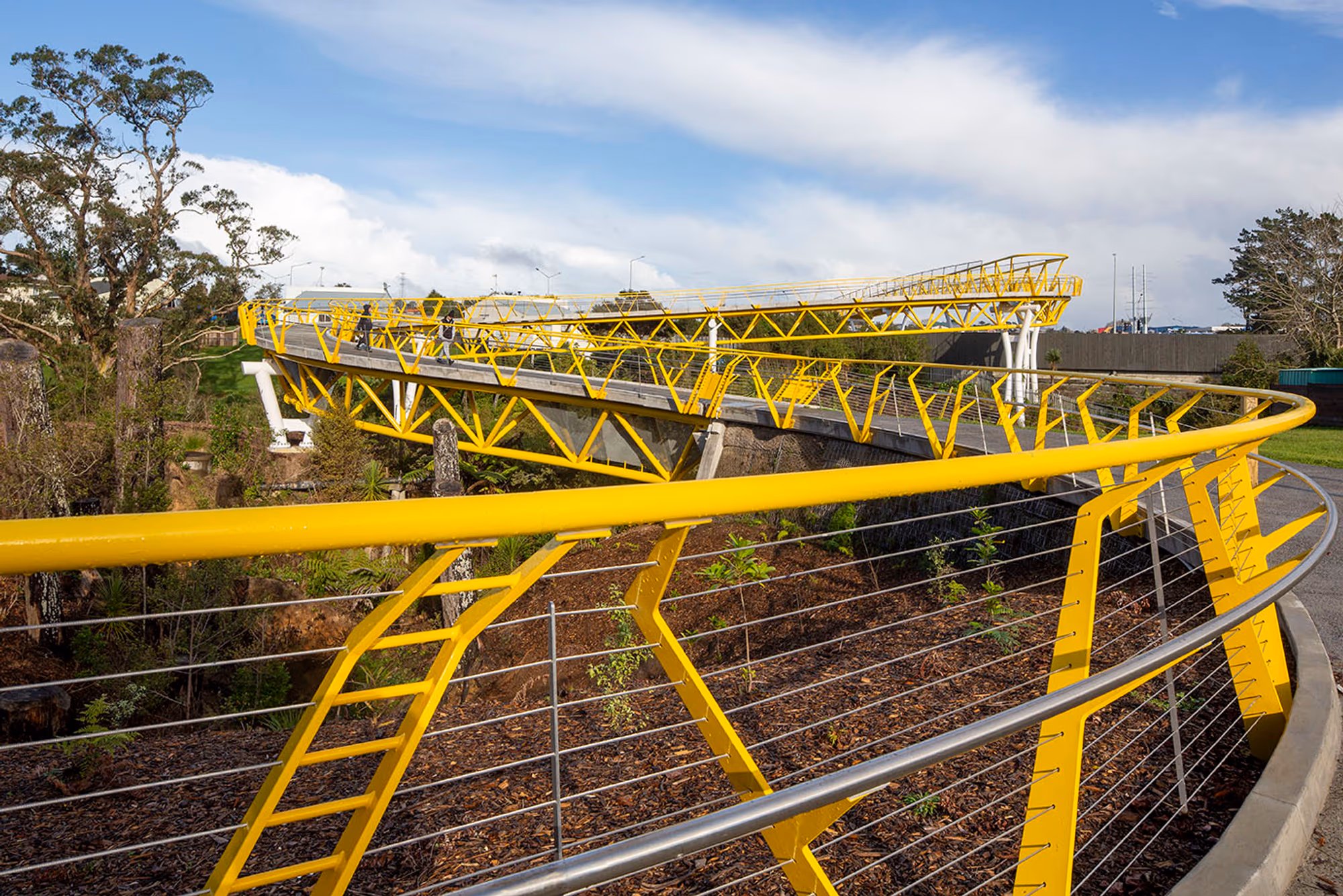 Westgate Footbridge — primary view
